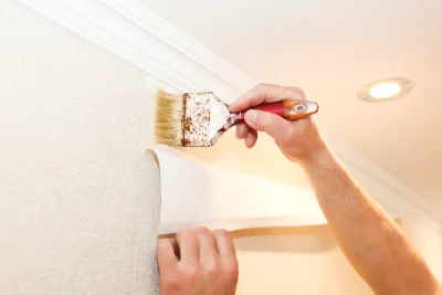 Pose de papier peint à Missècle — revêtements muraux et toiles de verre